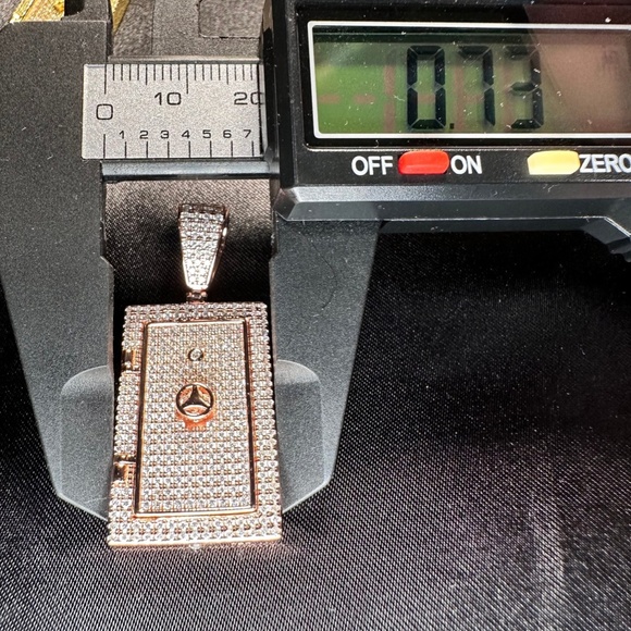 14k Diamond Urn vault pendant for ashes, Ash holder, Pet/Human urn for ashes, - Picture 3 of 8